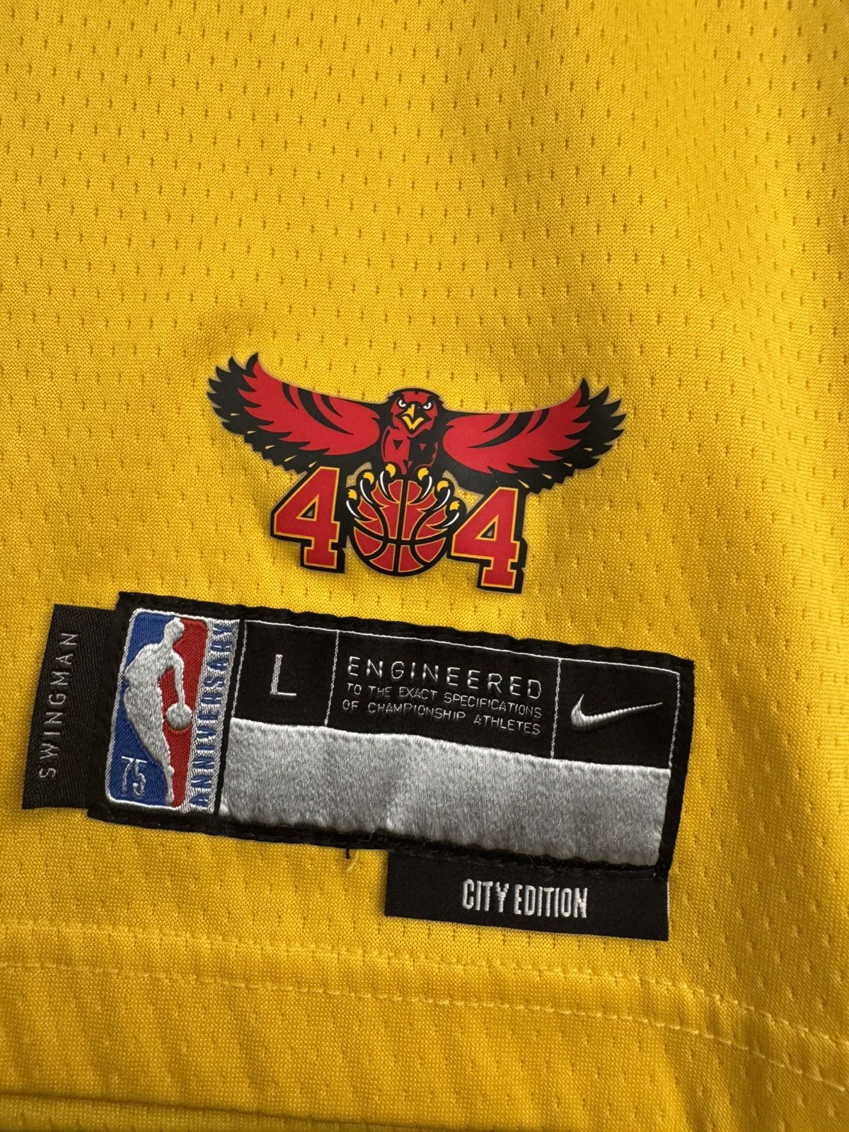 Nike YOUTH Atlanta Hawks Trae Young #11 NBA City Edition Jersey Size US XS / EU 42 / 0 - 2 Thumbnail