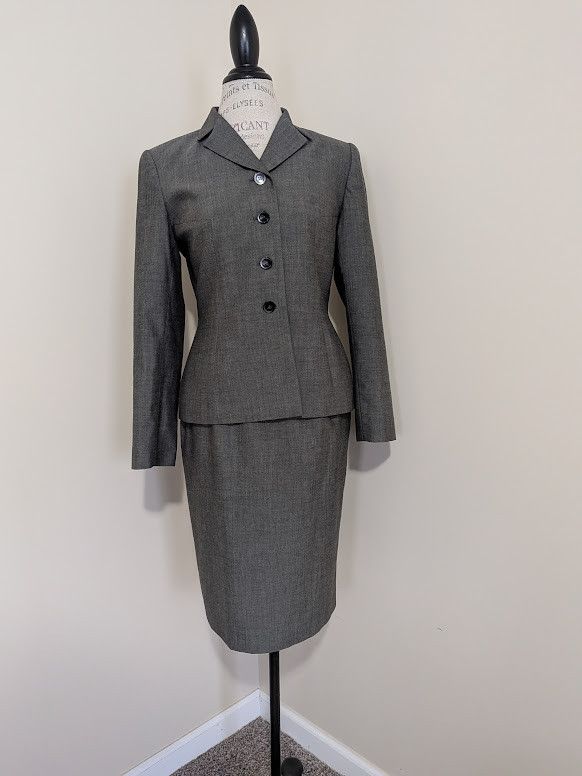 Kasper Four breasted vintage inspired 2 piece suit Size S / US 4 / IT 40 - 1 Thumbnail