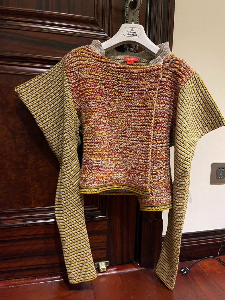Vivienne Westwood vivienne westwood Alien shoulder knit sweater Size M / US 6-8 / IT 42-44 - 2 Thumbnail