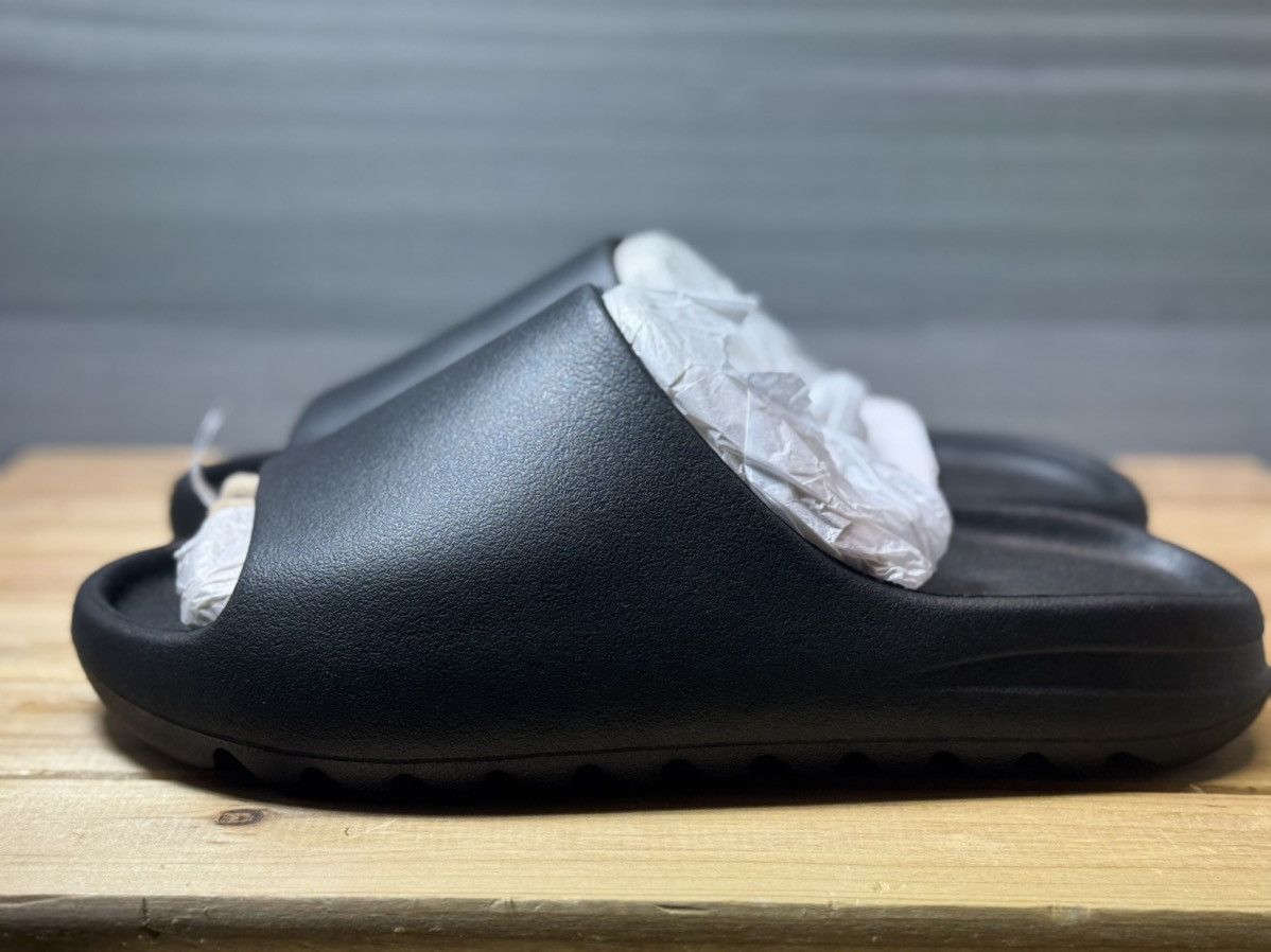 Yeezy Yeezy YZY YS-01 Black Slides Brand New Sizes 5-15 Size US 5 / EU 37 - 1 Thumbnail