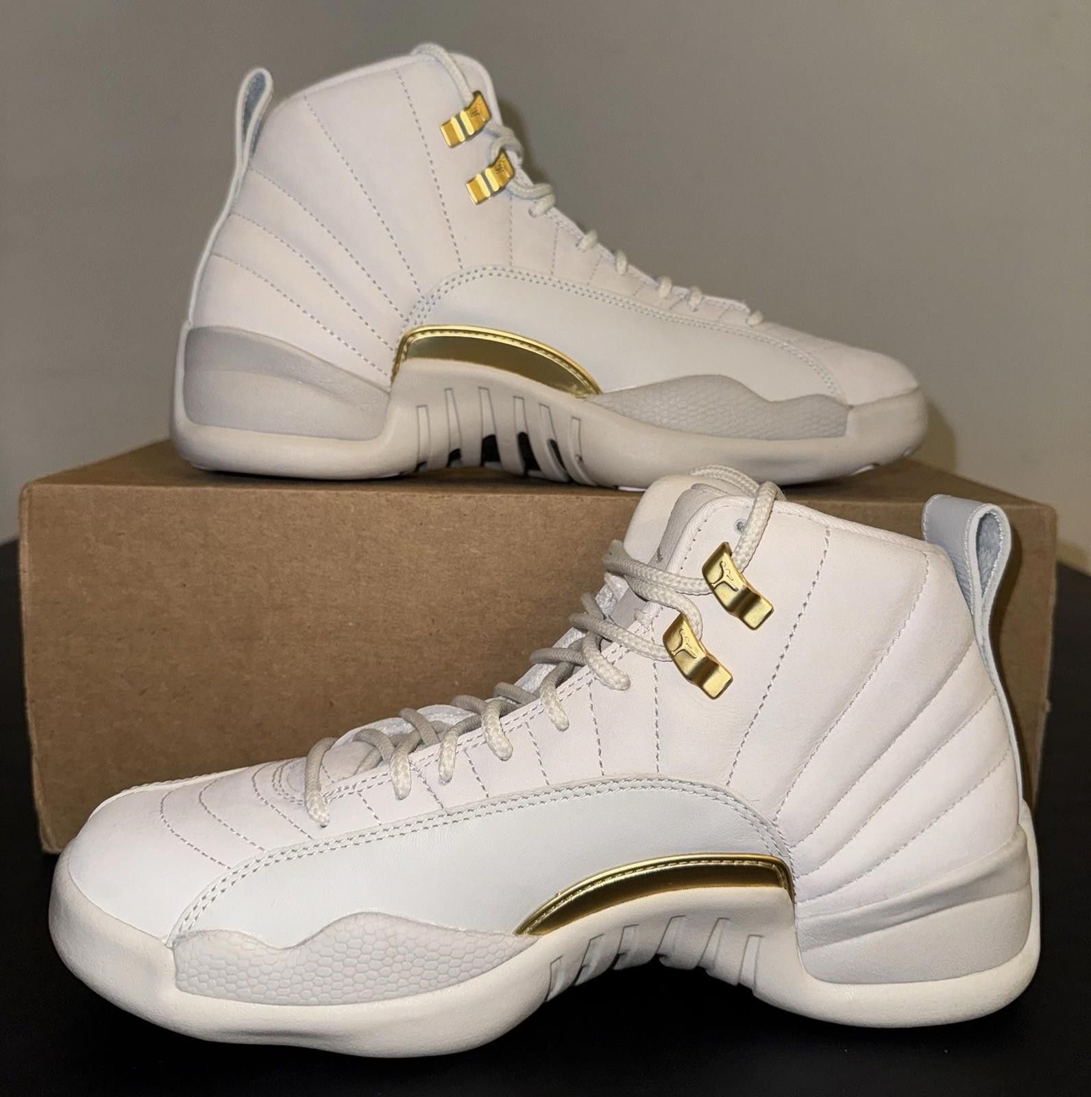 Jordan Brand Nike Air Jordan 12 Retro Phantom Metallic Gold FD9101 007 Size US 12 / IT 42 - 3 Thumbnail