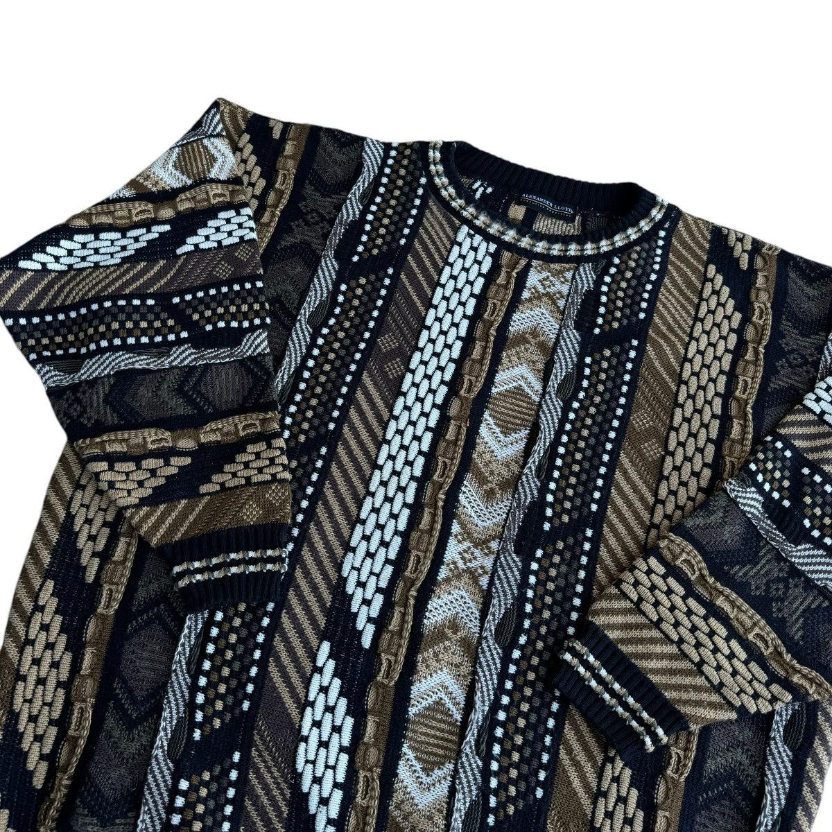Coogi × Japanese Brand × Vintage Alexander Lloyd Coogi Style 3D Cable Knit Sweater Pullover Size US XL / EU 56 / 4 - 2 Thumbnail