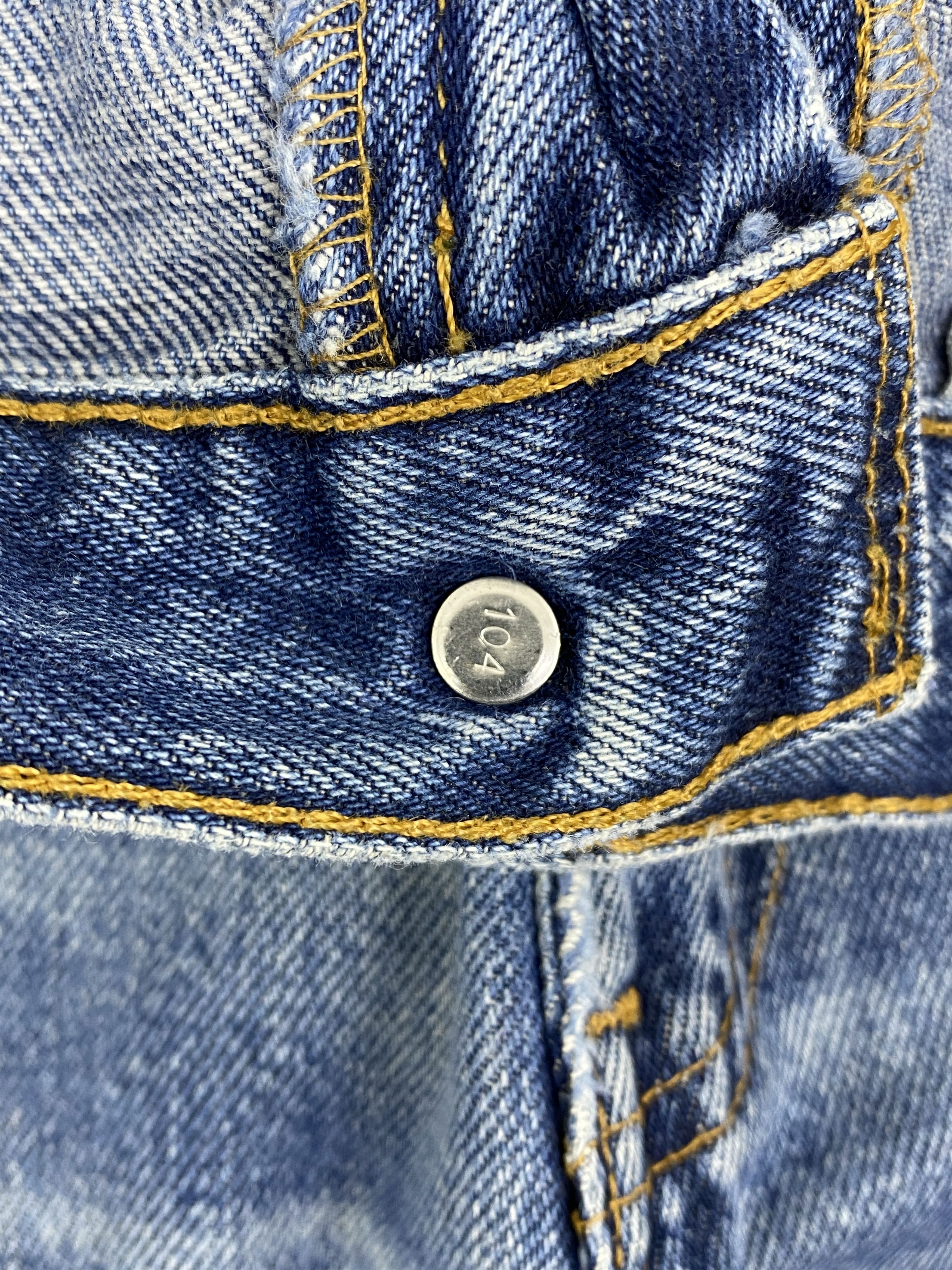 Levi's Vintage 90s Levis 550 Relaxed Fit Faded Blue Jeans DP2716 Size US 32 / EU 48 - 16 Thumbnail