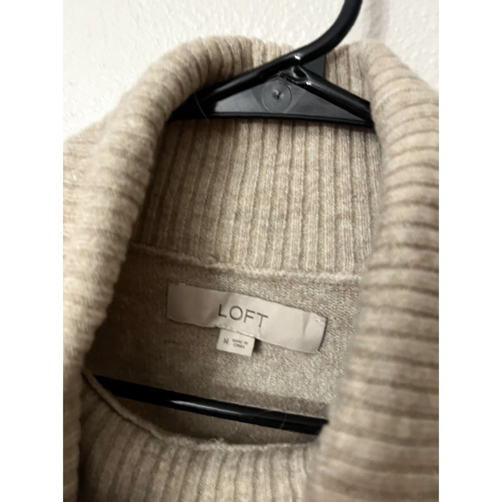 Loft LOFT Tunic Sweater Women M Beige Long Sleeve Cowl Neck Size M / US 6-8 / IT 42-44 - 2 Thumbnail