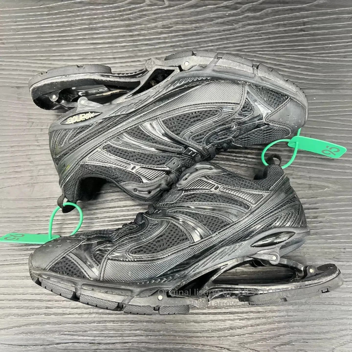 Balenciaga Black Athletic Low-Top Sneakers Size 9. Size US 9 / EU 42 - 3 Thumbnail