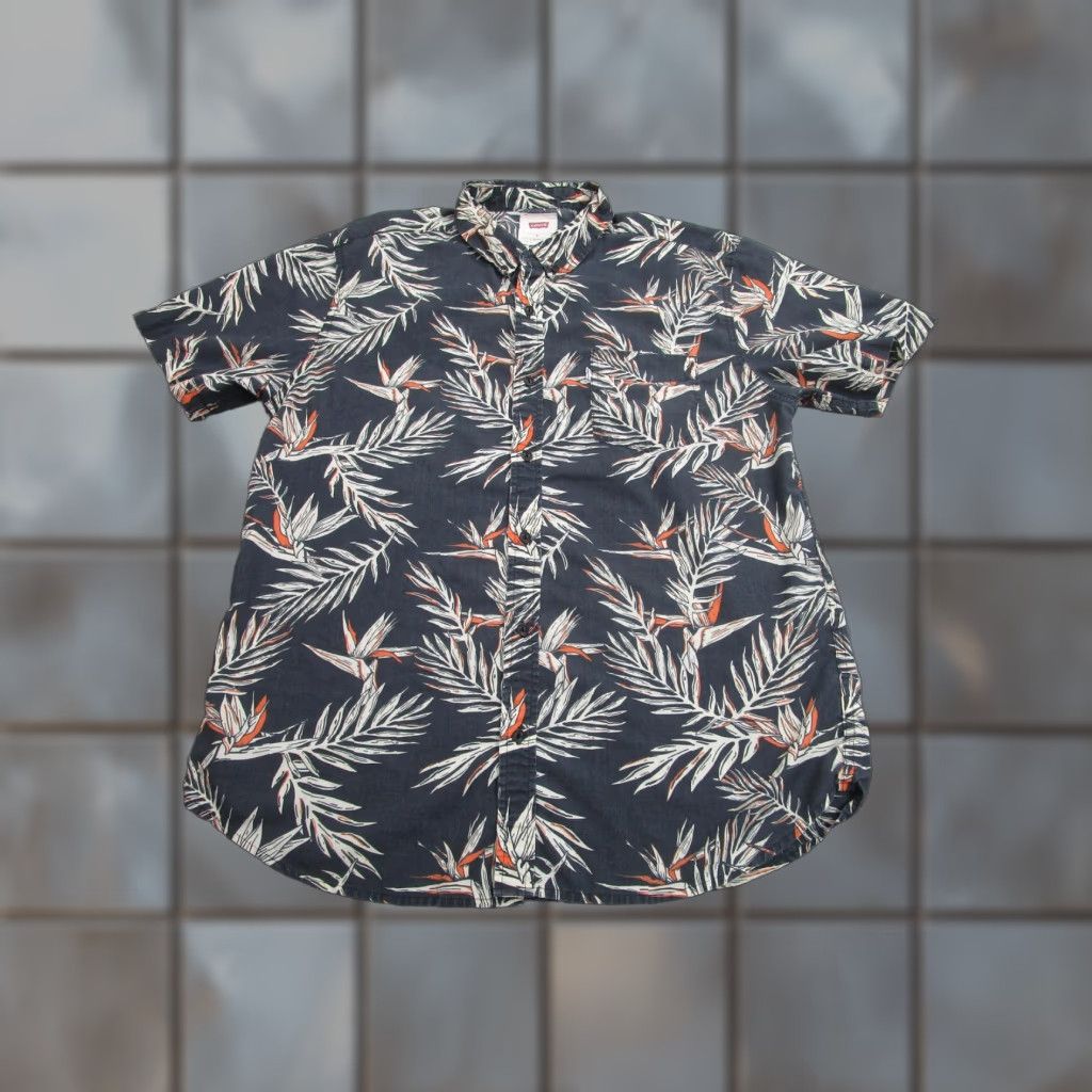 Levi's VINTAGE Levis Shirt Mens XL Blue Hawaiian Tropical Floral Birds Paradise Button Front Size US XL / EU 56 / 4 - 1 Thumbnail