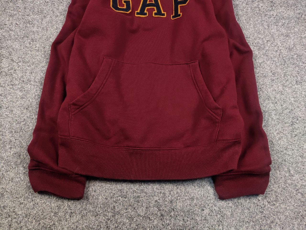 Gap Vintage Gap Burgundy Logo Classic Hoodie Y2K Hype Style Size US L / EU 52-54 / 3 - 9 Thumbnail