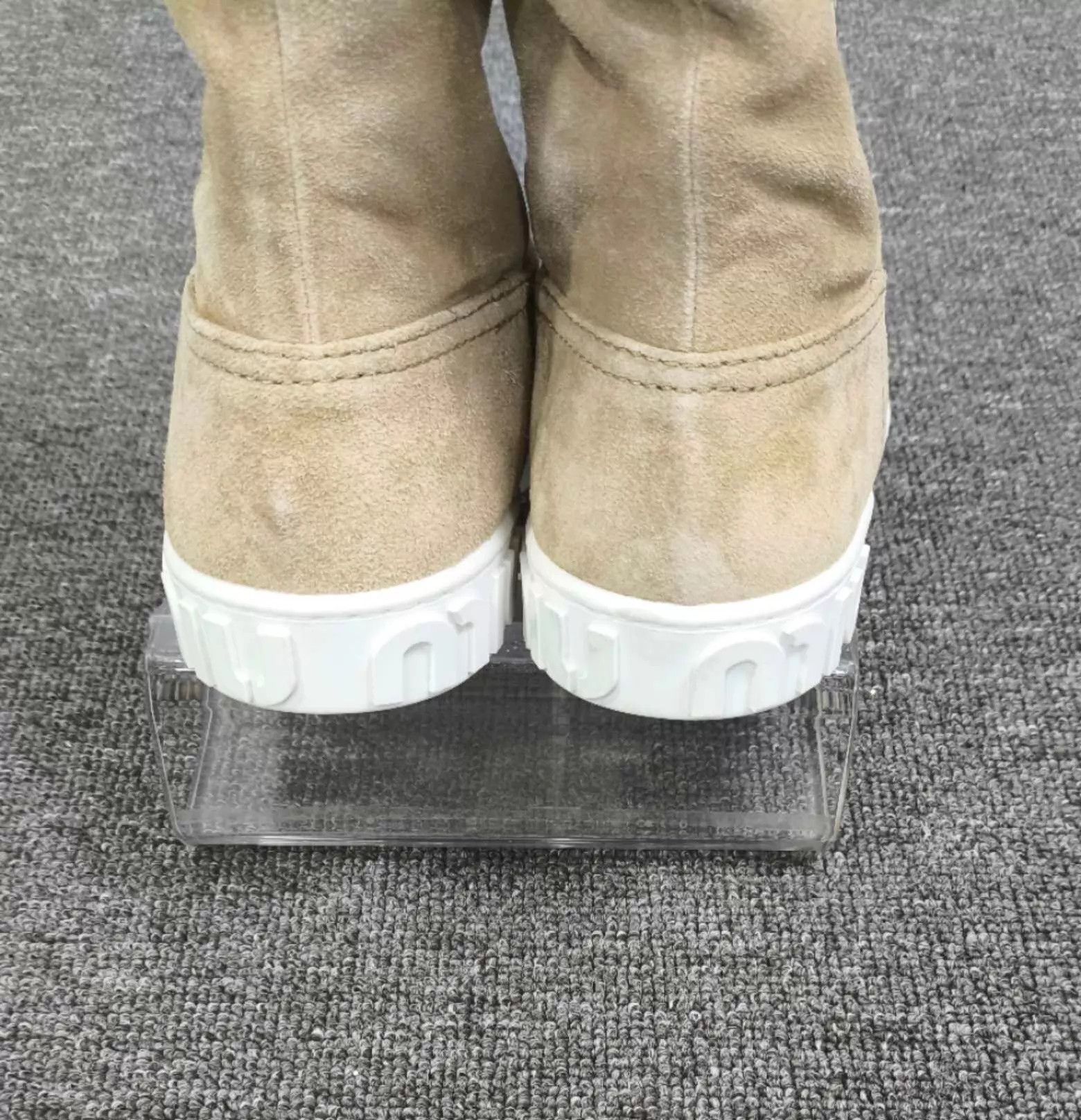 Miu Miu MIU MIU Logo Shearling Boots Women's 36 Size US 5.5 / IT 35.5 - 5 Thumbnail