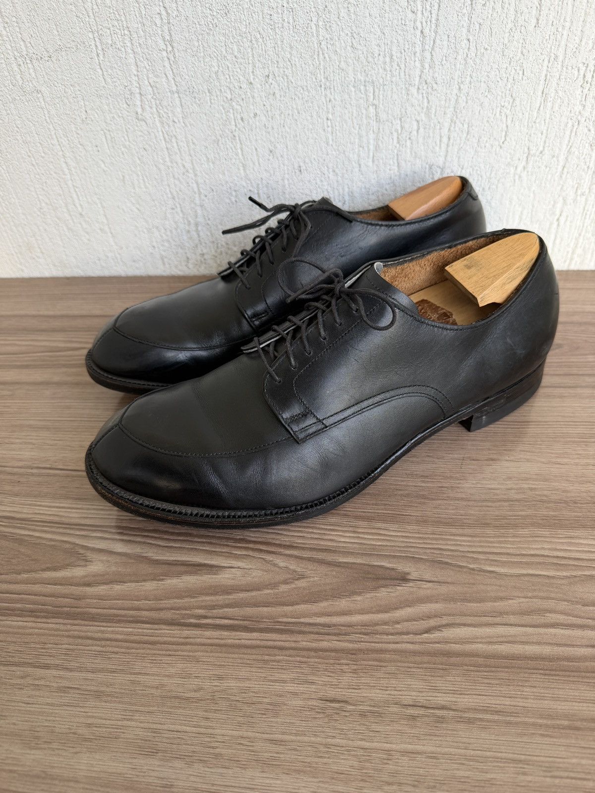 Alden V-tip Blucher derby exclusive piece Size US 10.5 / EU 43-44 - 1 Thumbnail