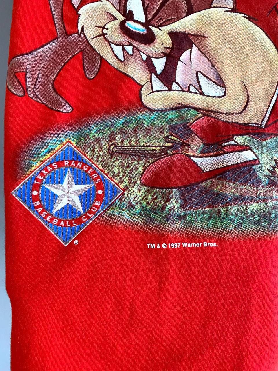MLB MLB Texas Rangers x Looney Tunes 97s Vintage, ﻿﻿Made in USA Size US L / EU 52-54 / 3 - 8 Thumbnail