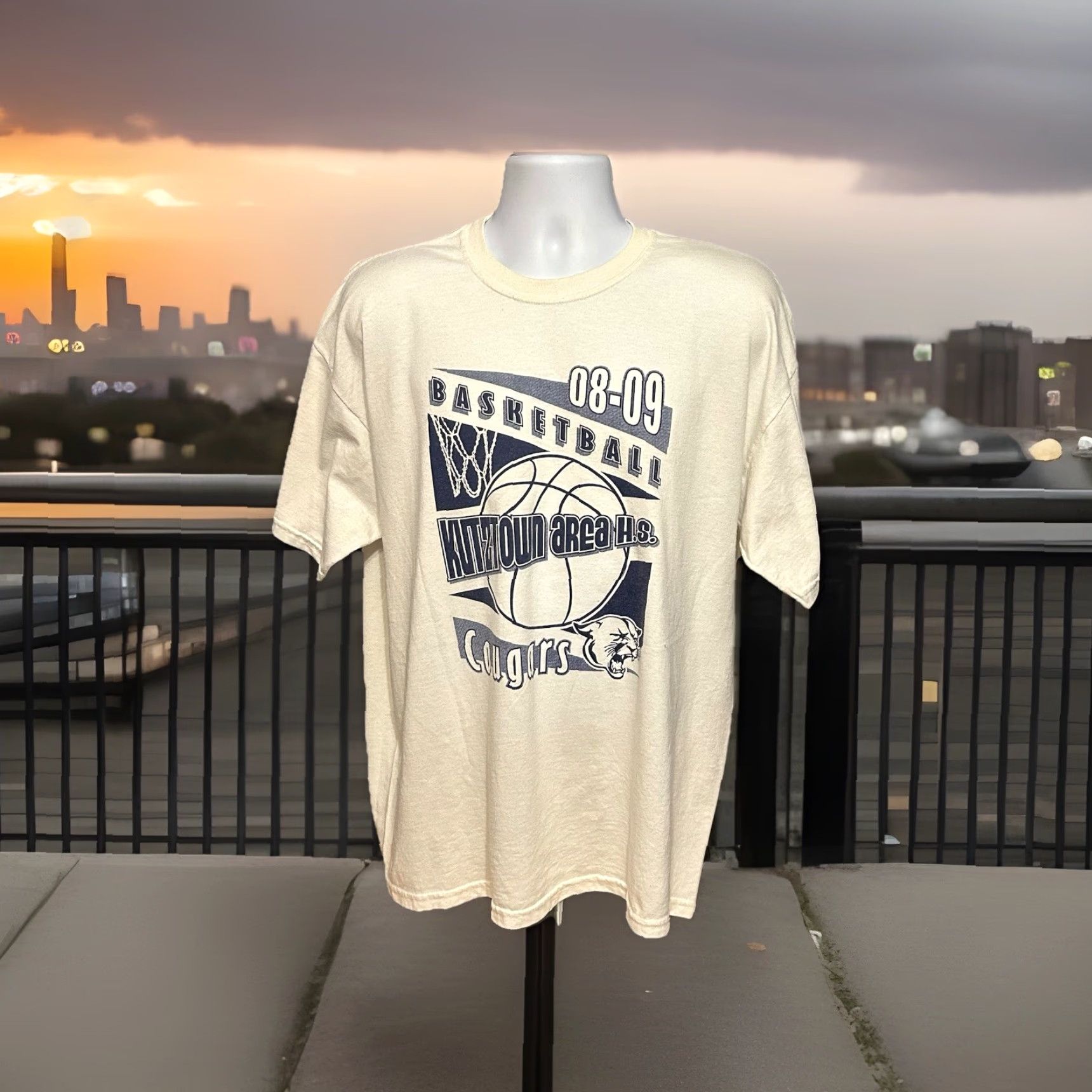 Gildan Y2K Kutztown Area High School Cougars Basketball 08-09 Shirt Men XL White Gildan Size US XL / EU 56 / 4 - 6 Thumbnail