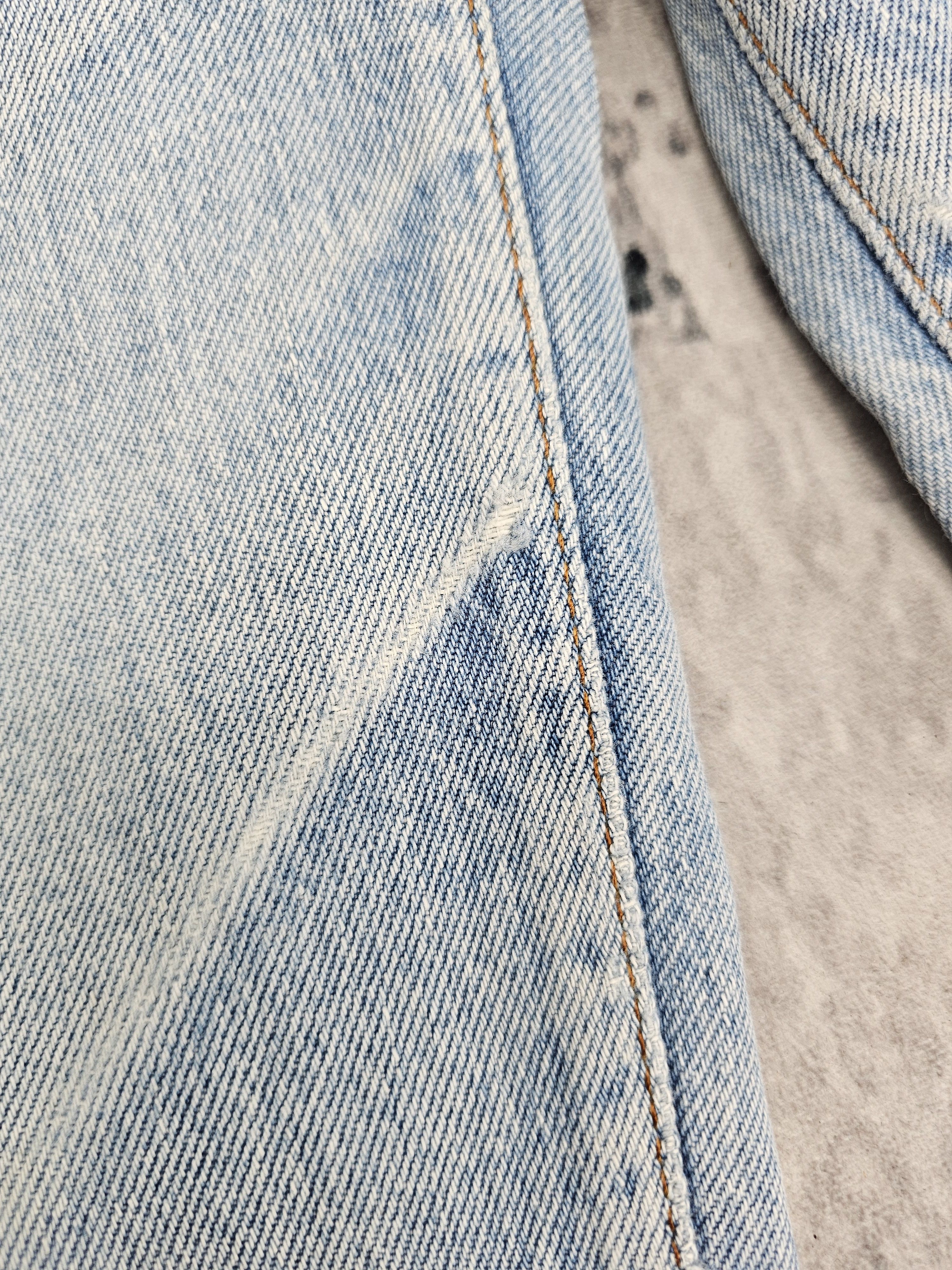 Levi's Vintage Clothing Vtg 90's LEVIS 501 Made In Usa Ripped Taper Light Blue L0530 Size US 29 - 6 Thumbnail