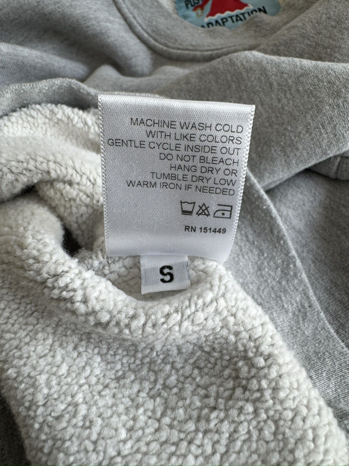 ADAPTATION $600 Adaptation Streetwear Los Angeles Hands Graphic Sweater Size US L / EU 52-54 / 3 - 9 Thumbnail