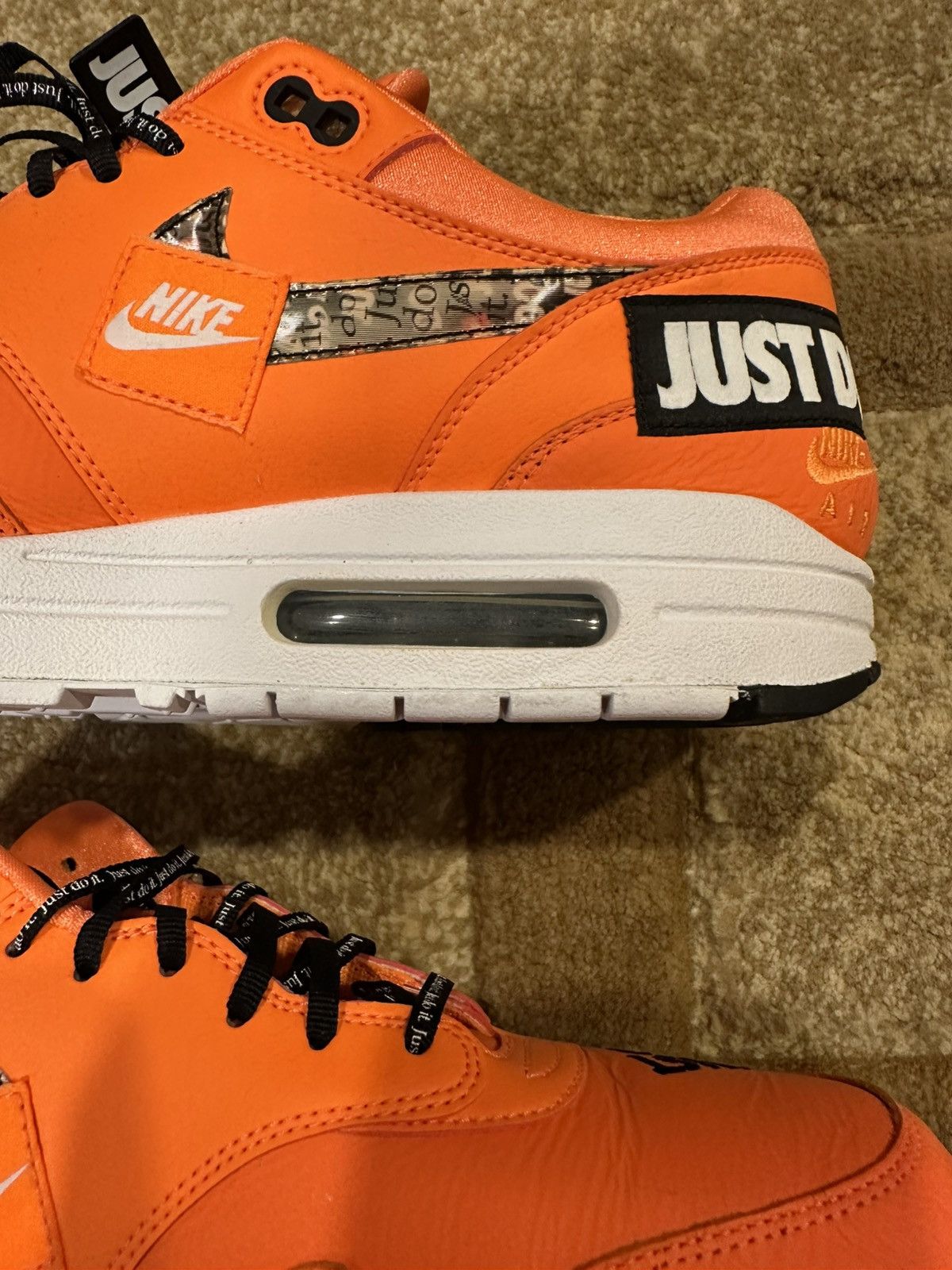 Nike Nike Just Do It Pack Air Max 1 Sz 11 GREAT CONDITION NO BOX Size US 11 / EU 44 - 13 Thumbnail