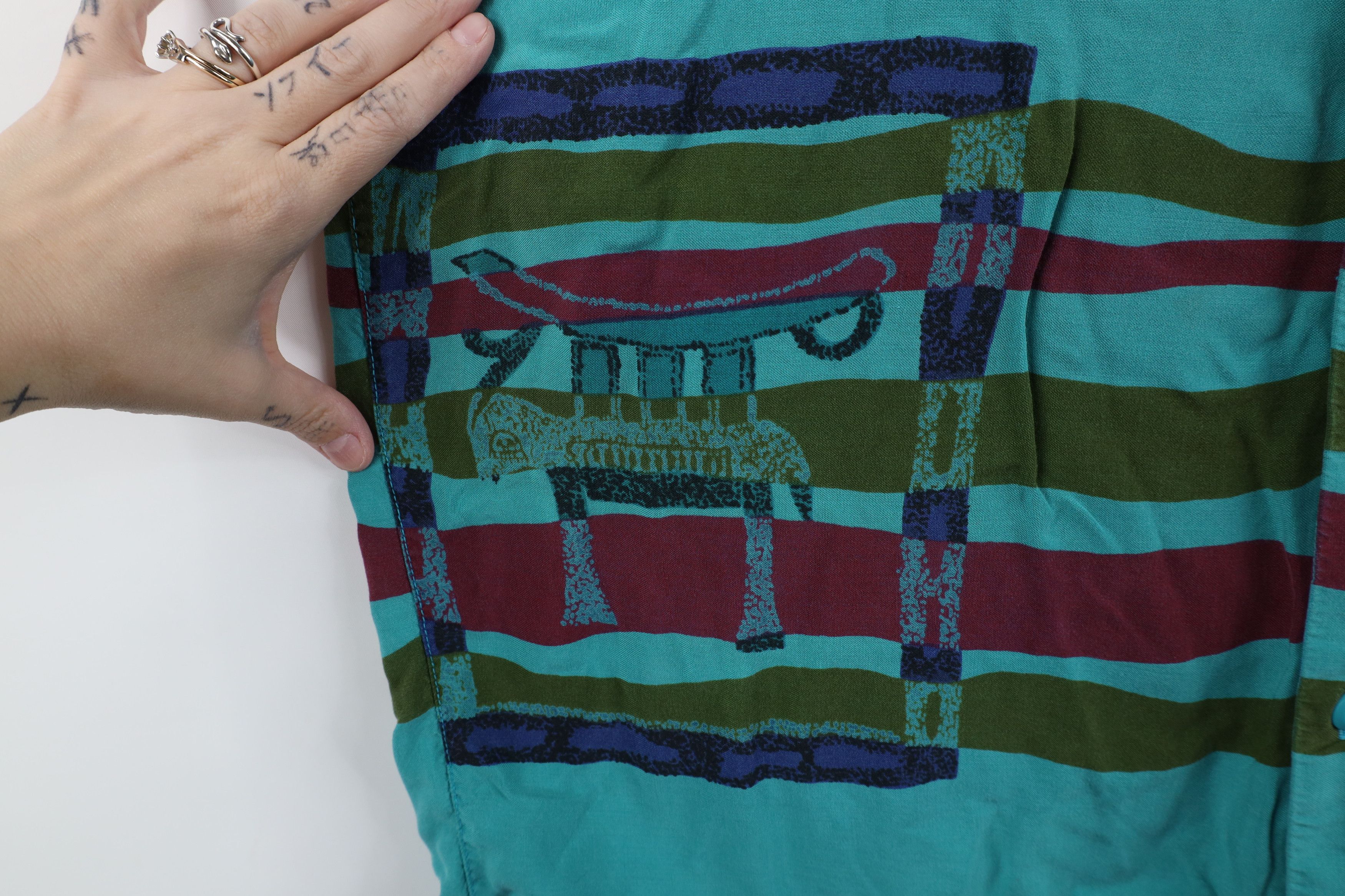 Vintage Vintage 90s Streetwear Cave Art Looped Collar Button Shirt Size US M / EU 48-50 / 2 - 7 Thumbnail