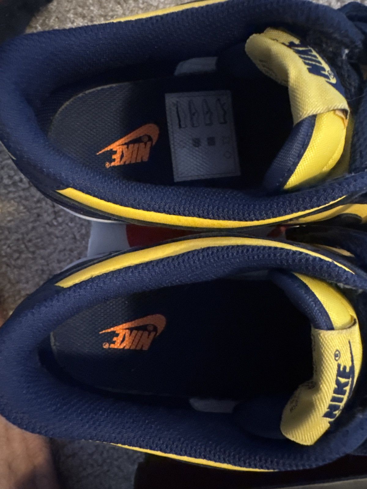 Nike Nike Dunk Low Michigan (GS) Size US 6.5 / EU 39-40 - 6 Thumbnail
