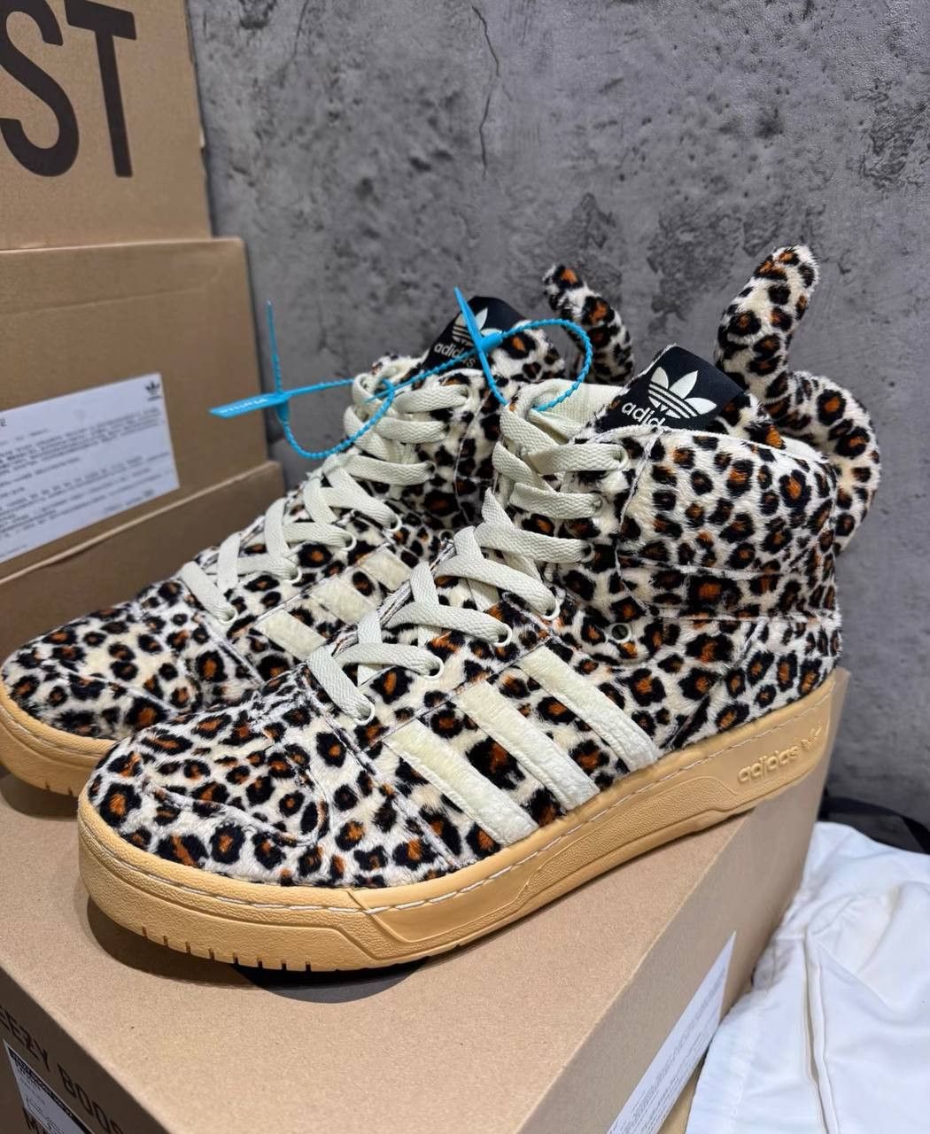 Jeremy Scott adidas Jeremy Scott Wings sneakers Size US 10 / EU 43 - 1 Thumbnail