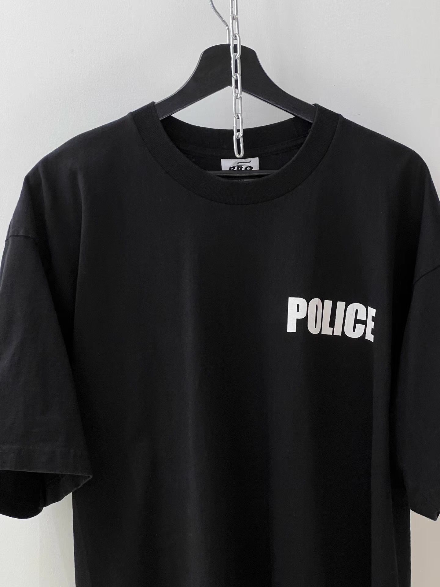 Vintage Vintage Kanye West Style Police Short Sleeve T-shirt Q13 Size US XXL / EU 58 / 5 - 8 Thumbnail