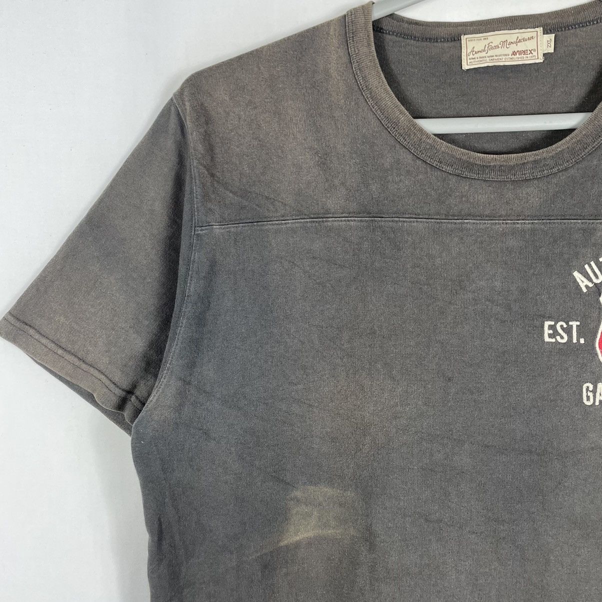 Avirex × Vintage 🔥Trash🔥Avirex Embroidered Big Logo Crash Sun Faded Tee Size US XL / EU 56 / 4 - 10 Thumbnail