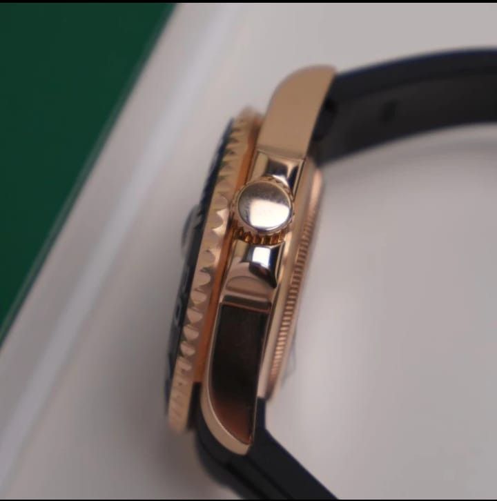 Seiko Seiko Yachtmaster Rose Gold NH35 AUTOMATIC Black Dial Size 40 - 4 Thumbnail