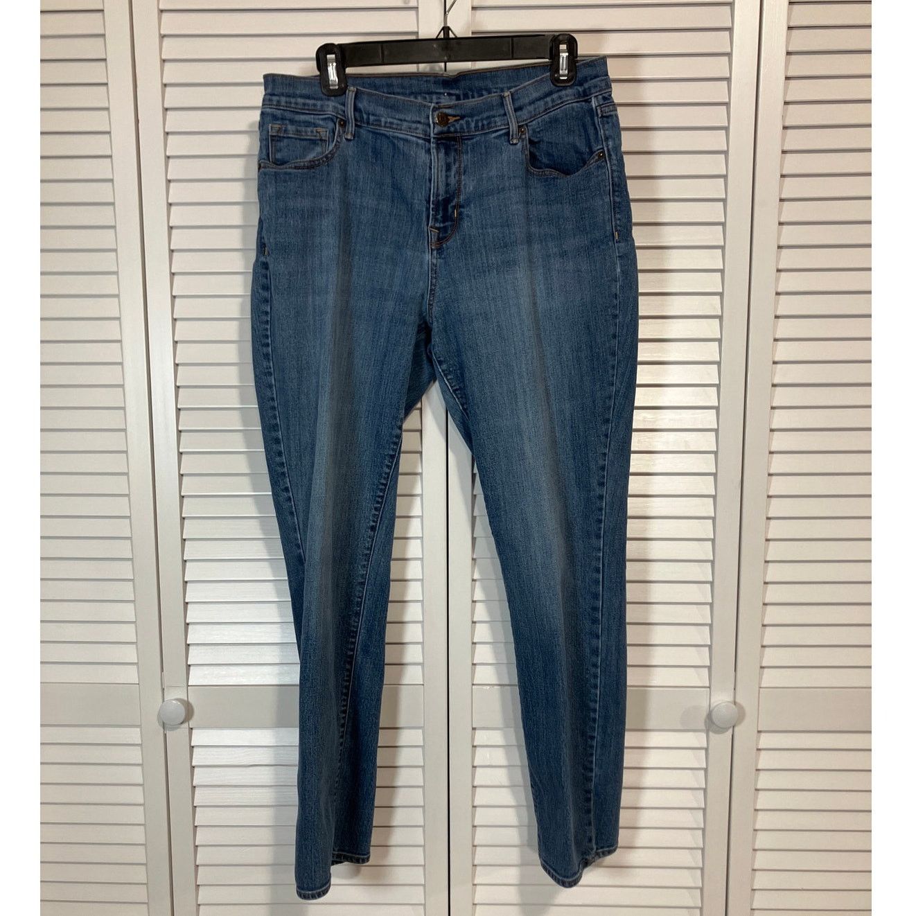 Old Navy Old Navy Blue Medium Wash High Rise Skinny Stretch Jeans 12 Size 34" / US 12 / IT 48 - 1 Thumbnail