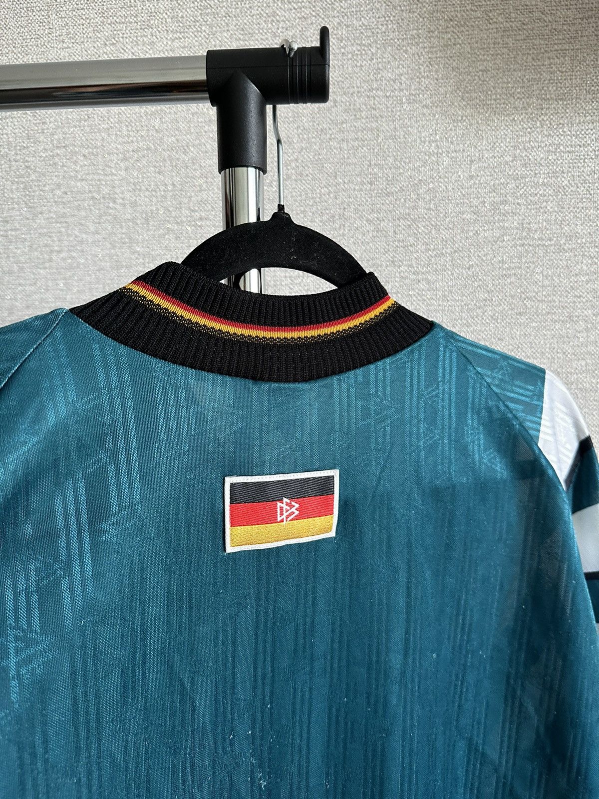 Adidas 1996 Adidas Germany Vintage Rare Away Soccer Jersey Size US L / EU 52-54 / 3 - 20 Thumbnail