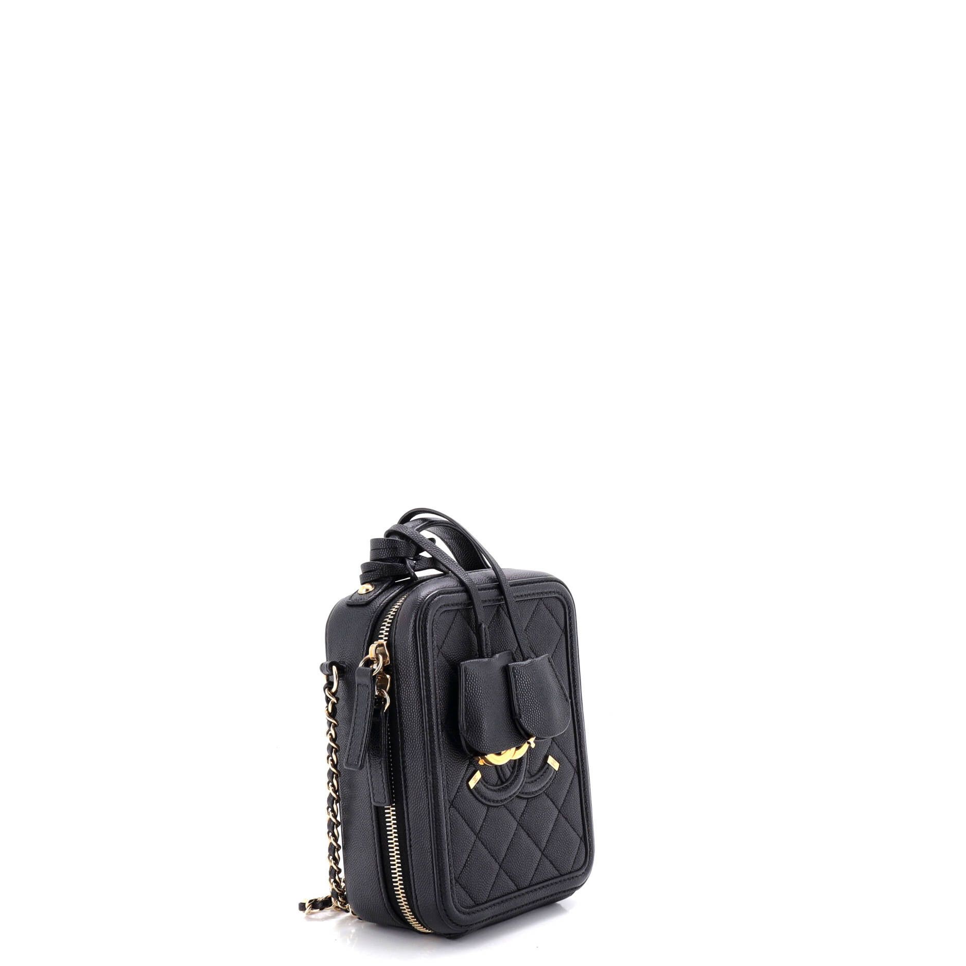 Chanel Filigree Vertical Vanity Case Quilted Caviar Size ONE SIZE - 1 Thumbnail