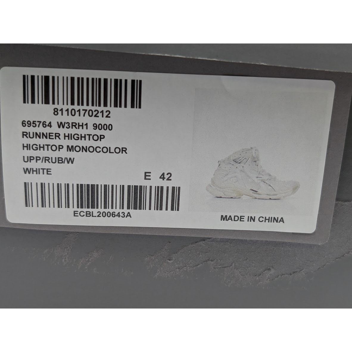 Balenciaga o1rshd1 Hightop Monocolor Runner Sneakers in White Size US 9 / EU 42 - 23 Thumbnail