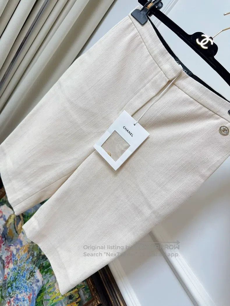 Chanel Chanel 21s beige denim Bermuda shorts Size 25" / US 0 / IT 36 - 2 Thumbnail
