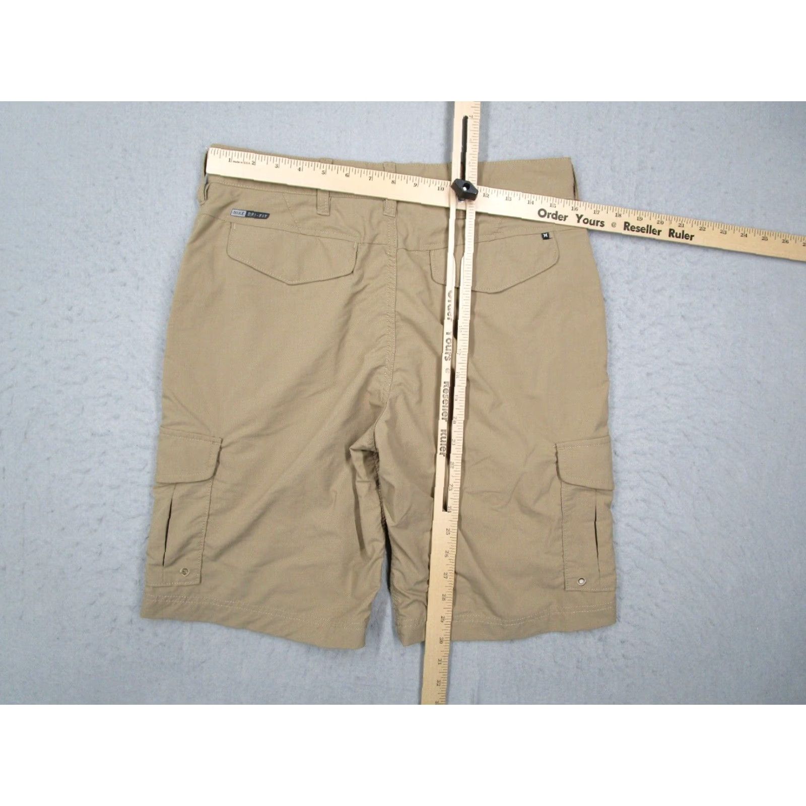 Hurley Hurley Nike Dri-Fit Shorts Men 30 Beige Cargo Hybrid 10" Beach Walk Stretch Golf Mens Size US 30 / EU 46 - 7 Thumbnail