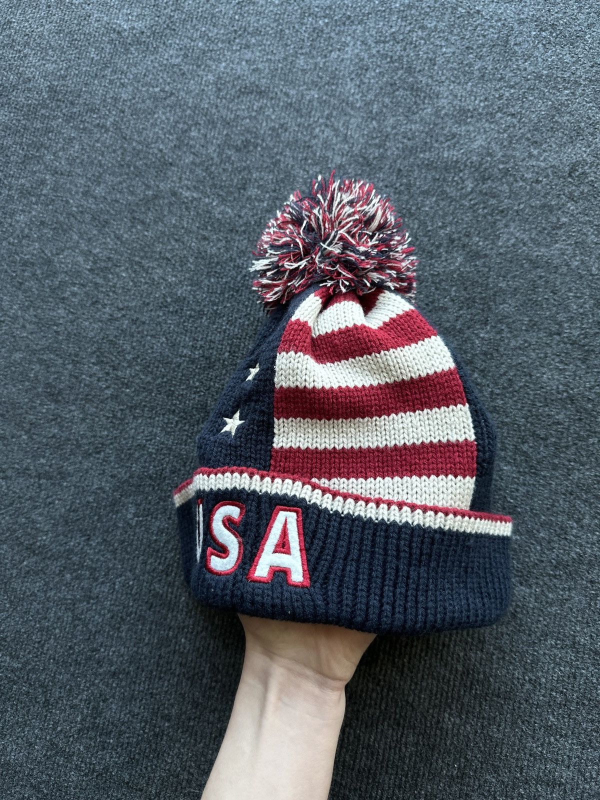 Other 🚨 VNTG USA FLAG LOGO KNITTED HAT BEANIE UNITED STATES Size ONE SIZE - 3 Thumbnail