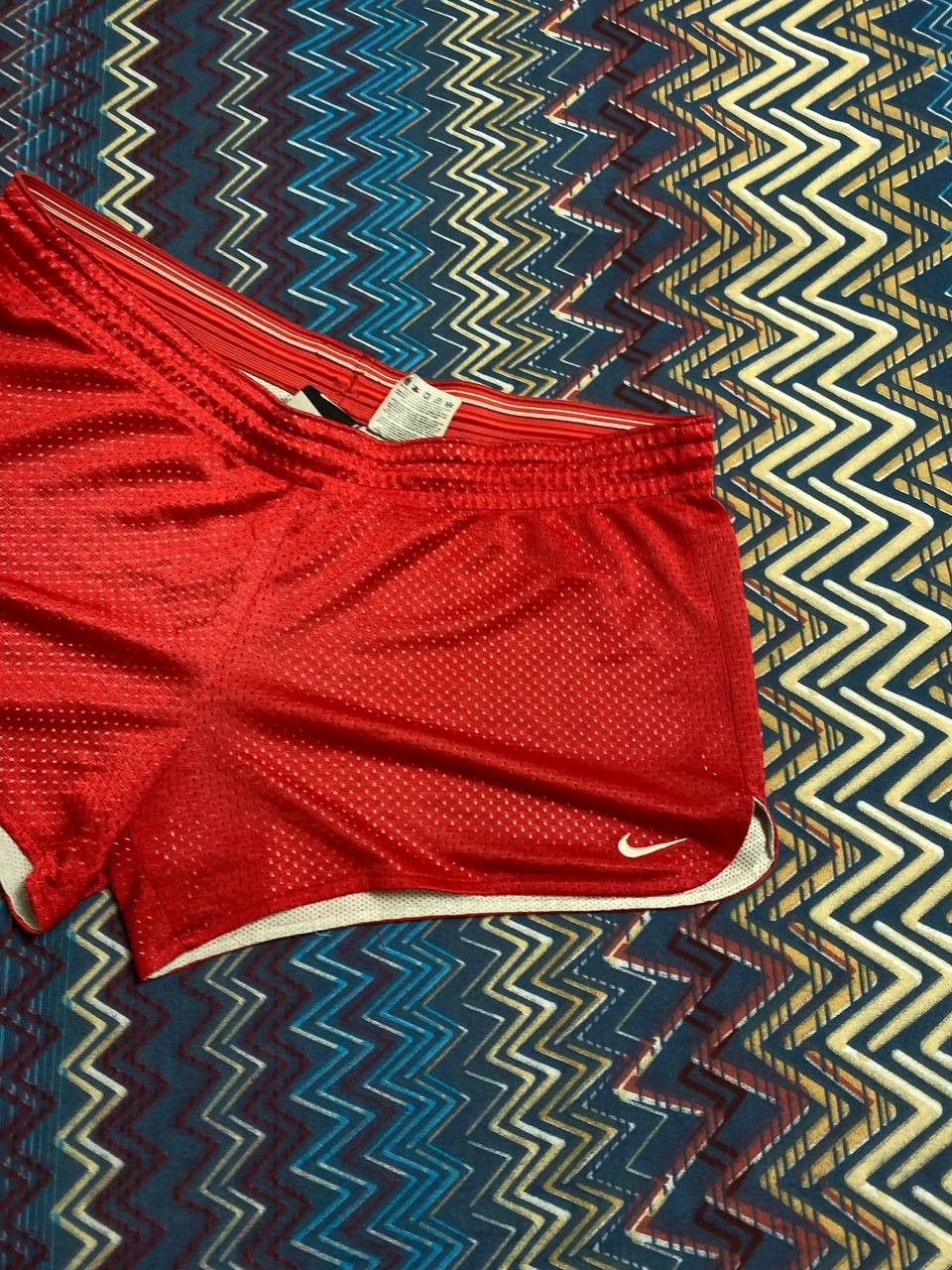 Nike shorts red NIKE logo Vintage Y2K sportwear size M Size US 32 / EU 48 - 7 Thumbnail