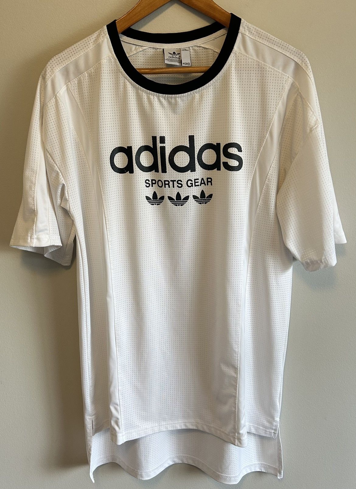Adidas Vintage Adidas Originals Sports Gear Mens Shirt Mesh Jersey Size US XL / EU 56 / 4 - 1 Thumbnail
