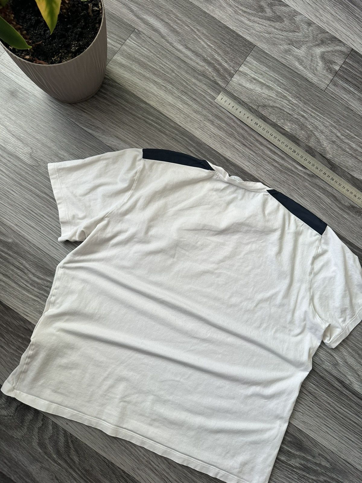 Prada Prada Milano White Red Tab T Shirt Nylon Pocket size L hype Size US L / EU 52-54 / 3 - 8 Thumbnail