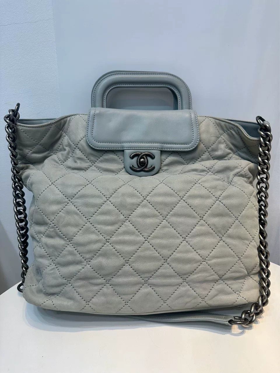 Chanel Pre-loved Bag Very good condition Size ONE SIZE - 1 Thumbnail