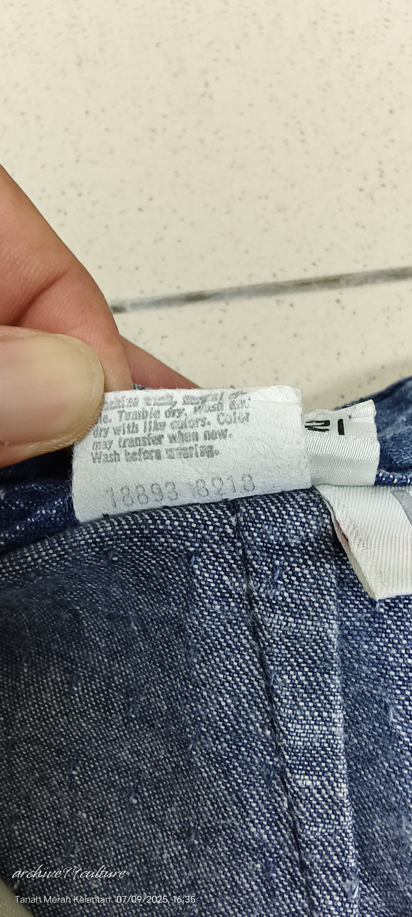 Levi's Vintage 90's Levi's Misses Snow high rise tapered jeans Size 28" / US 6 / IT 42 - 9 Thumbnail