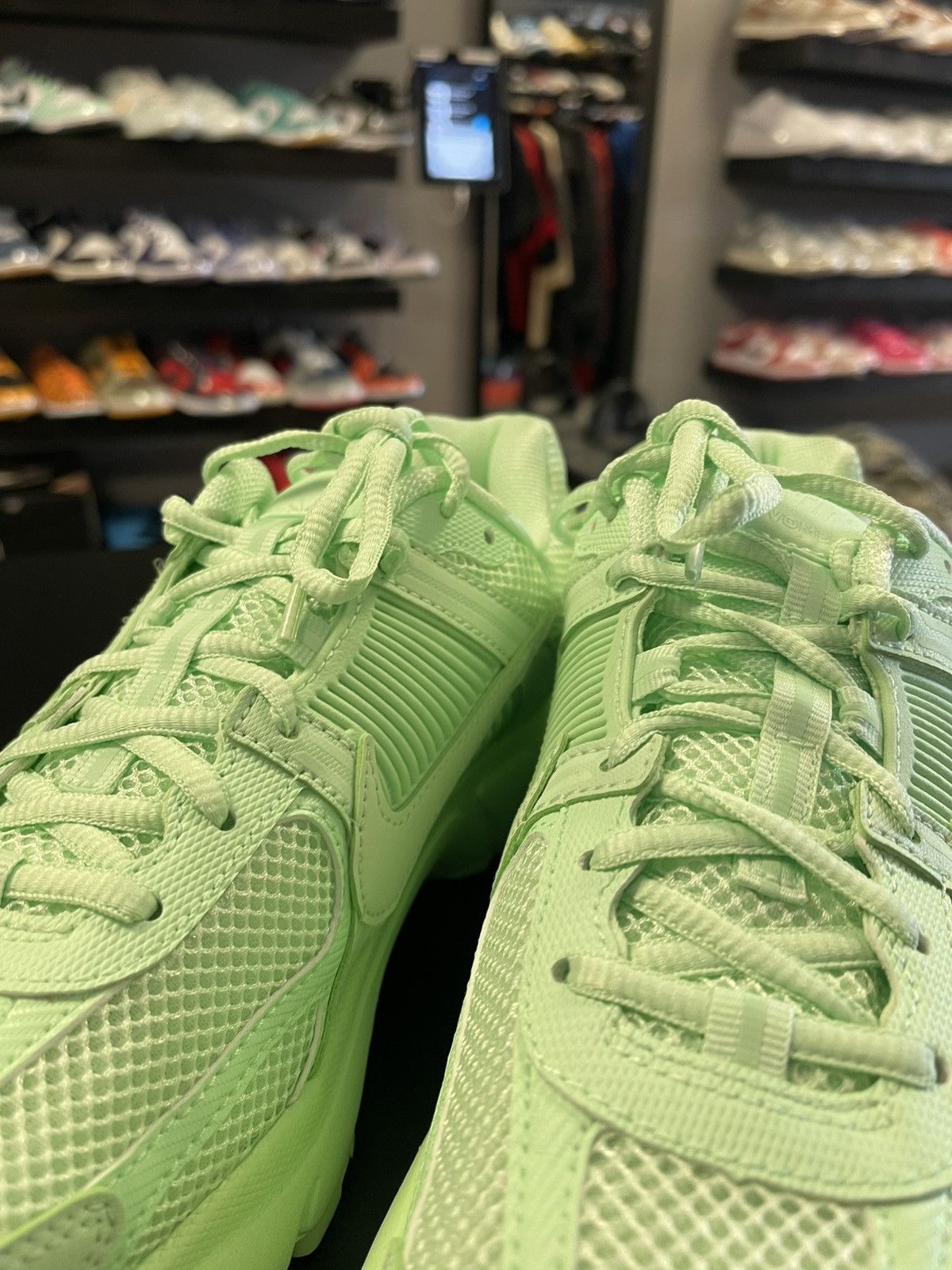 Nike Size 8.5 - Nike Zoom Vomero 5 Lime Green Clean! Size US 8.5 / EU 41-42 - 6 Thumbnail