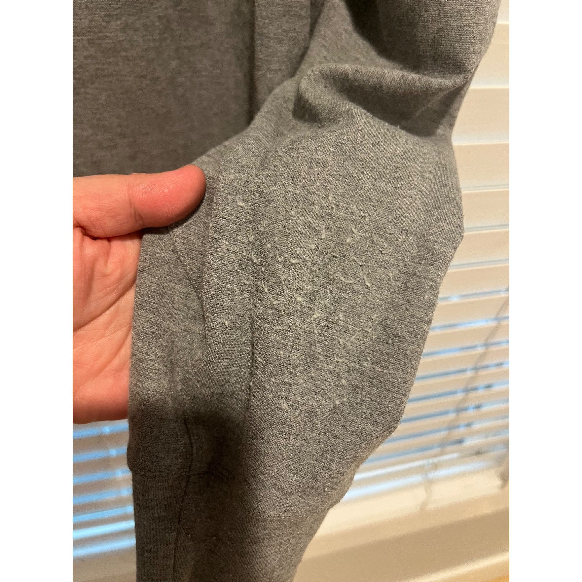 Kit and Ace Kit and Ace Long Sleeve Sweater - Size L Size US L / EU 52-54 / 3 - 6 Thumbnail