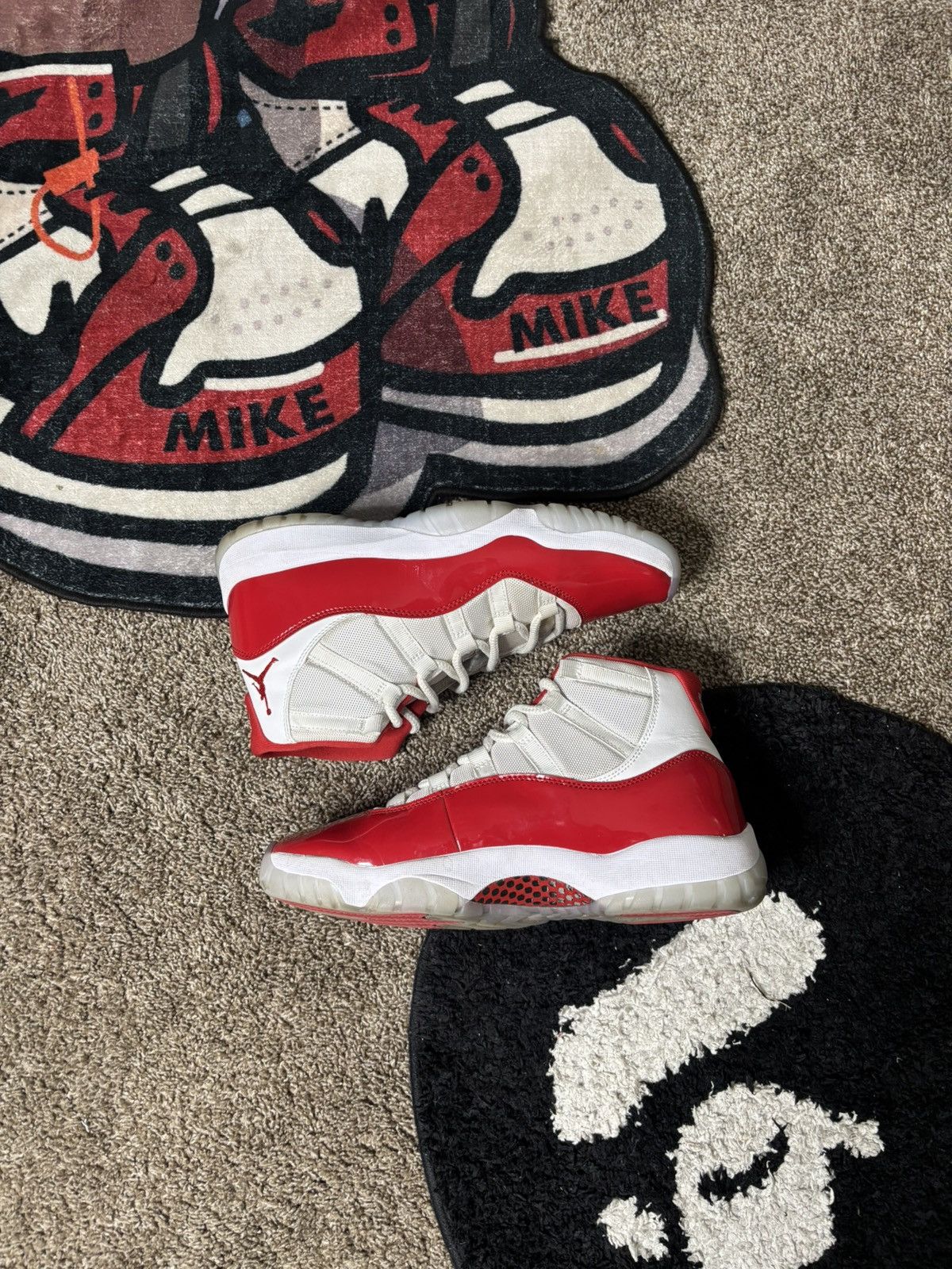 Nike Nike Air Jordan 11 ‘Cherry’ Size 10 Size US 10 / EU 43 - 2 Thumbnail