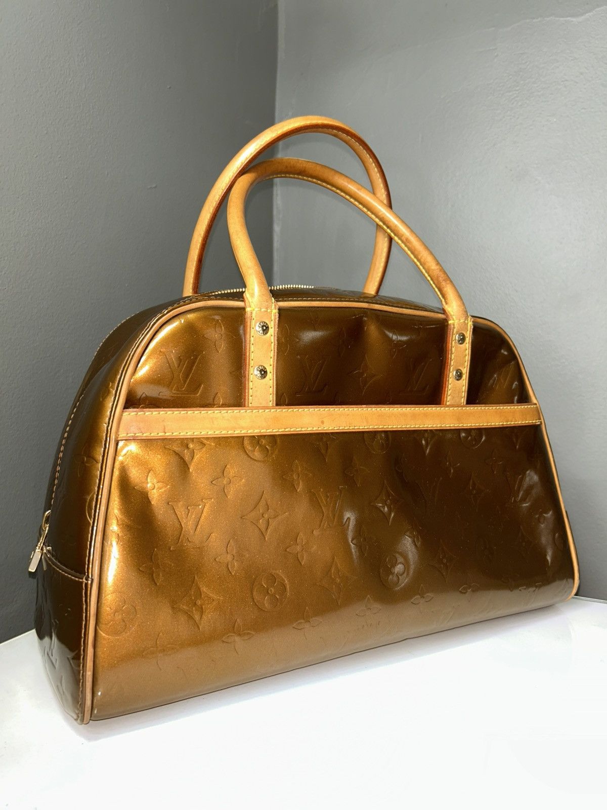 Louis Vuitton Louis Vuitton Bronze Vernis Tompkins Square Handbag BA0060 Size ONE SIZE - 2 Thumbnail