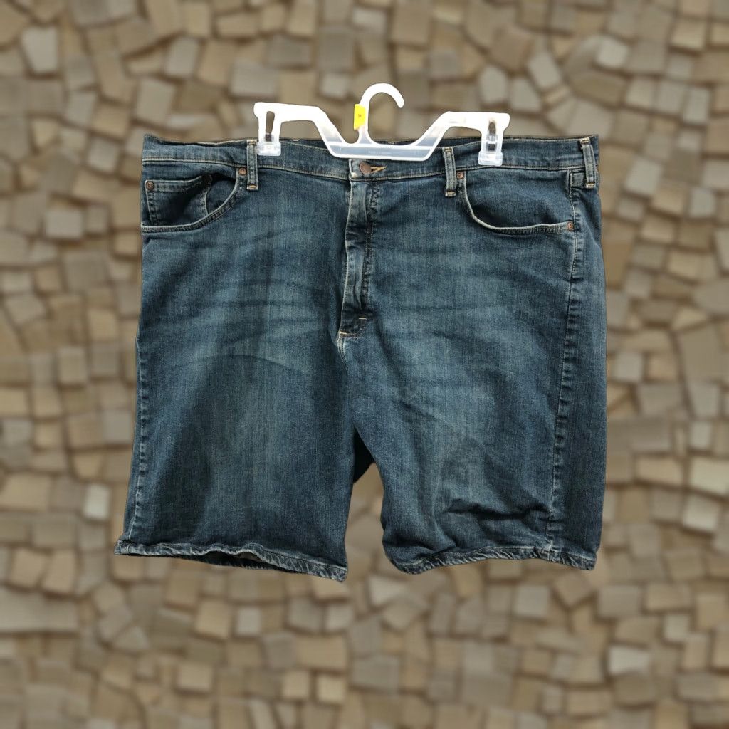 Wrangler Wrangler Shorts Mens 42 Mid Rise Dark Wash Denim Bermuda 5-Pocket Regular Blue Size US 42 / EU 58 - 1 Thumbnail