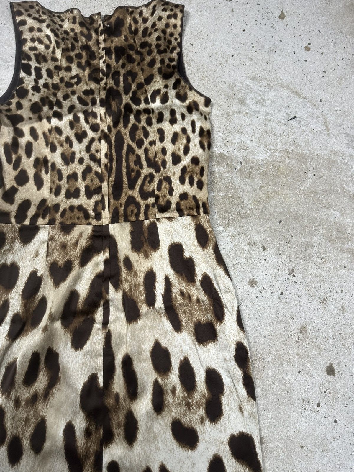 Dolce & Gabbana Dolce & Gabbana Silk Midi Leopard Print Dress Size M / US 6-8 / IT 42-44 - 12 Thumbnail