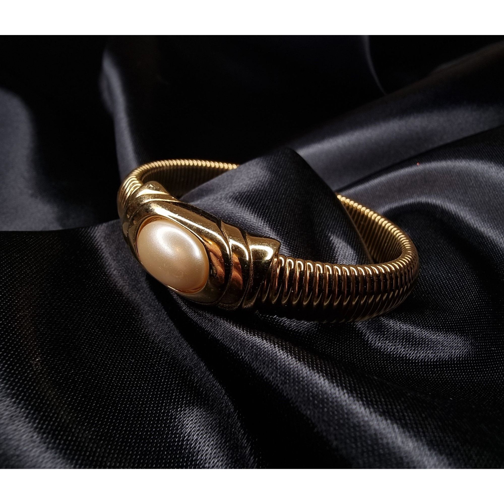 Vintage Rare Find Vintage 1980s Napier Gold Coil Bracelet with Faux Size ONE SIZE - 2 Thumbnail