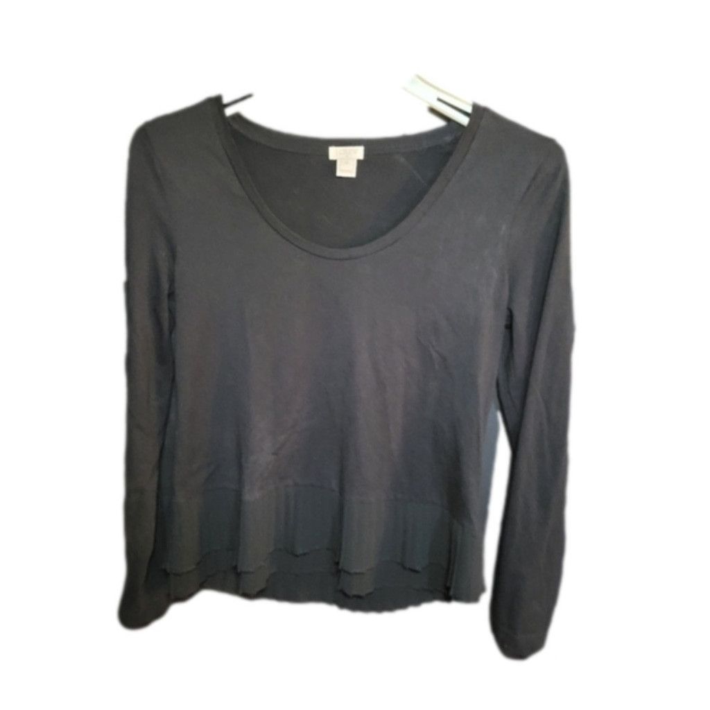 J.Crew J Crew shirt,black w/a cute ruffle on bottom,nwot,XS Size XS / US 0-2 / IT 36-38 - 1 Thumbnail