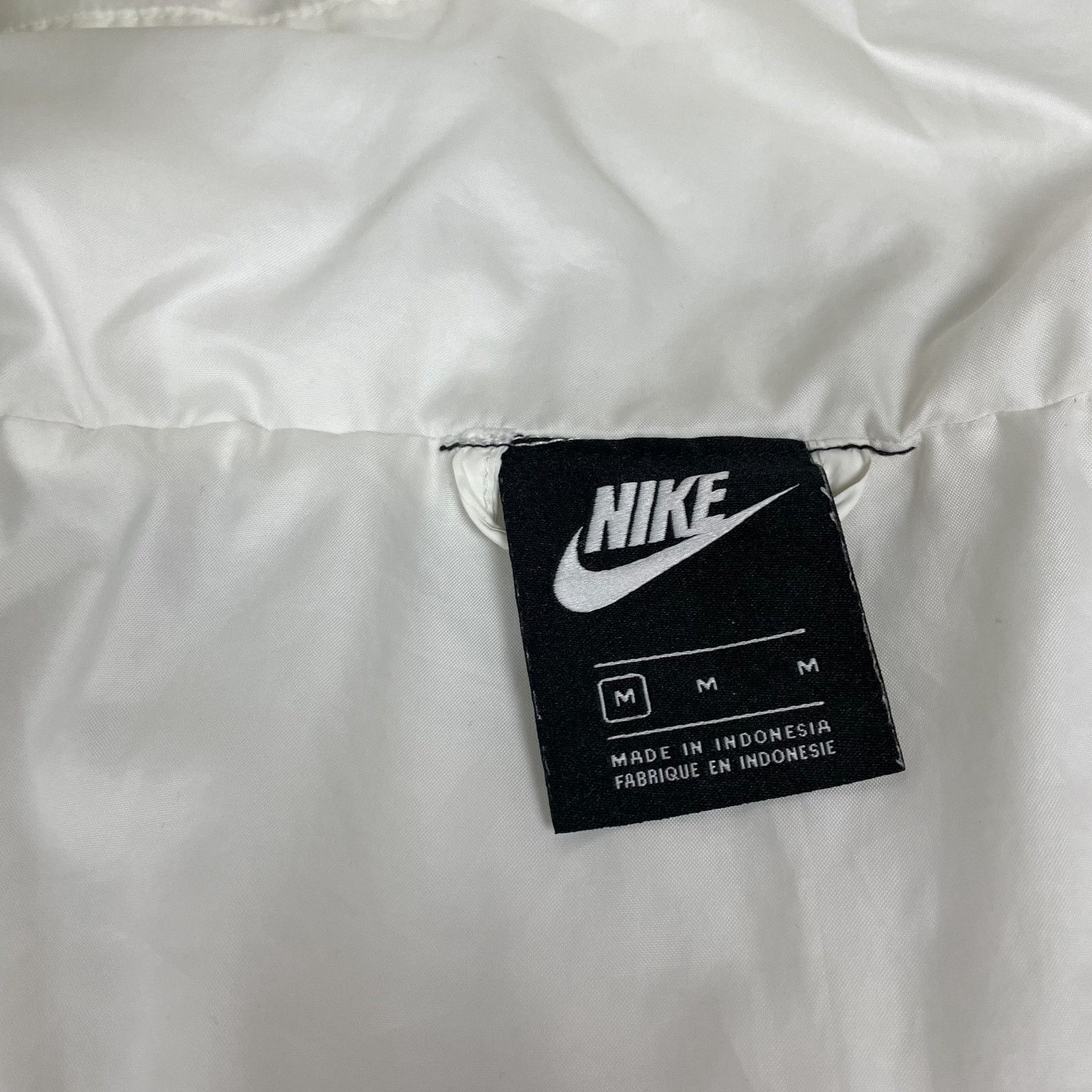 Nike Nike Women White Long Sleeve Full Zip Hooded Puffer Jacket M Size M / US 6-8 / IT 42-44 - 14 Thumbnail