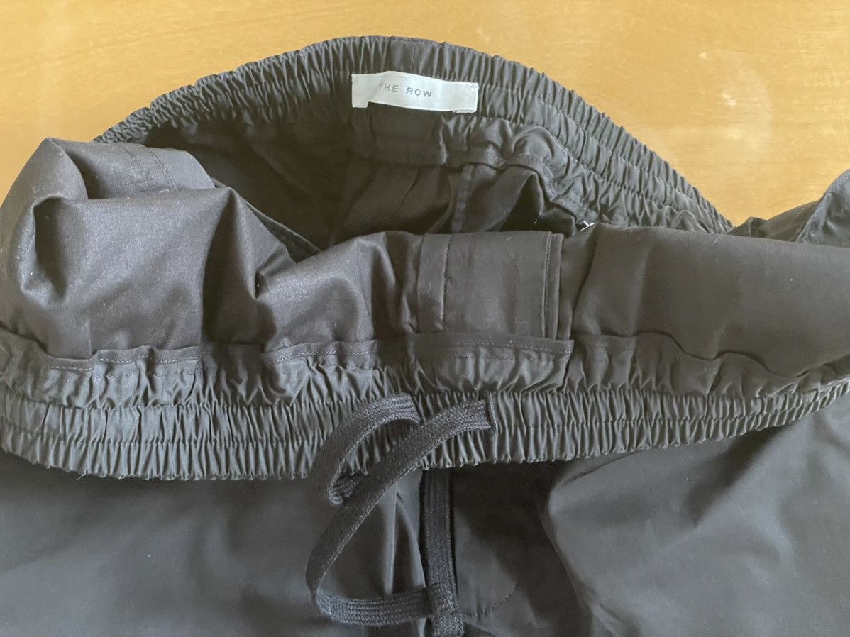 The Row The Row Gerhardt Shorts Size US 32 / EU 48 - 3 Thumbnail