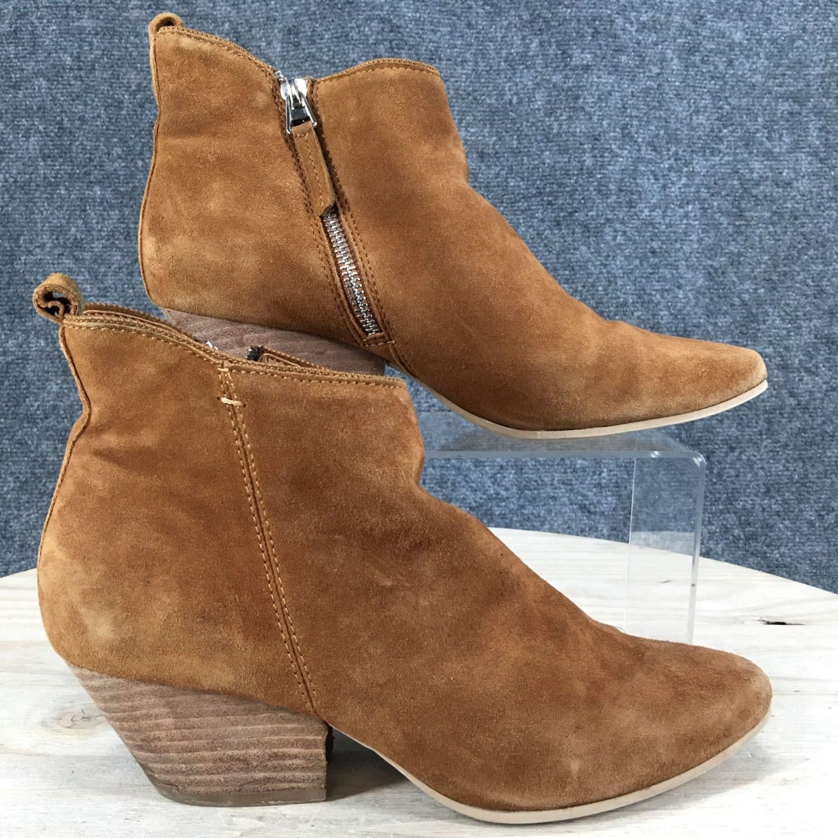 Dolce Vita Dolce Vita Boots Womens 9 Casual Side Zip Pointed Ankle Bootie Brown Suede Heels Size US 9 / IT 39 - 2 Thumbnail