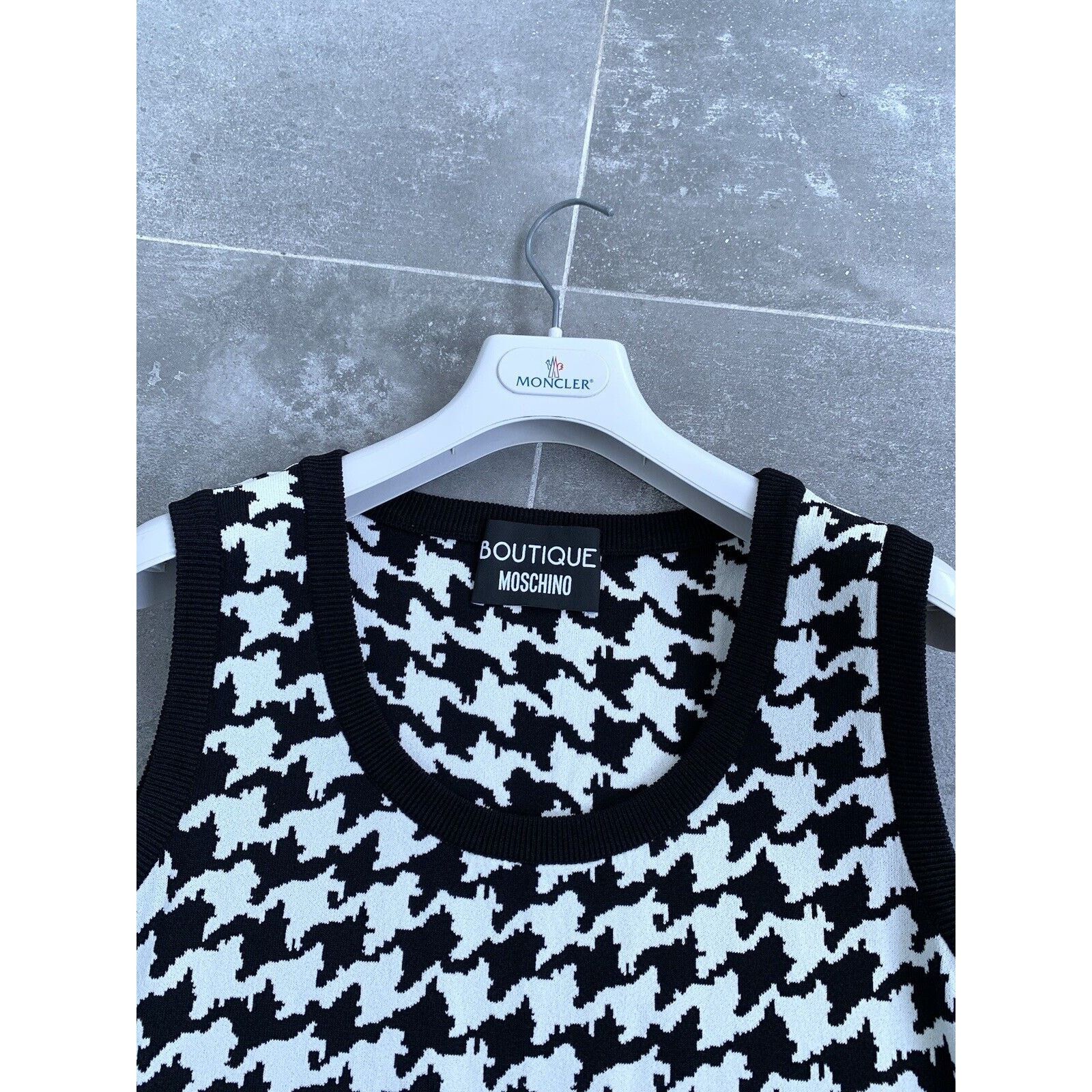 Moschino Womens MOSCHINO Houndstooth Vest Cardigan Top S-M US 6 EU 38 Size M / US 6-8 / IT 42-44 - 8 Thumbnail