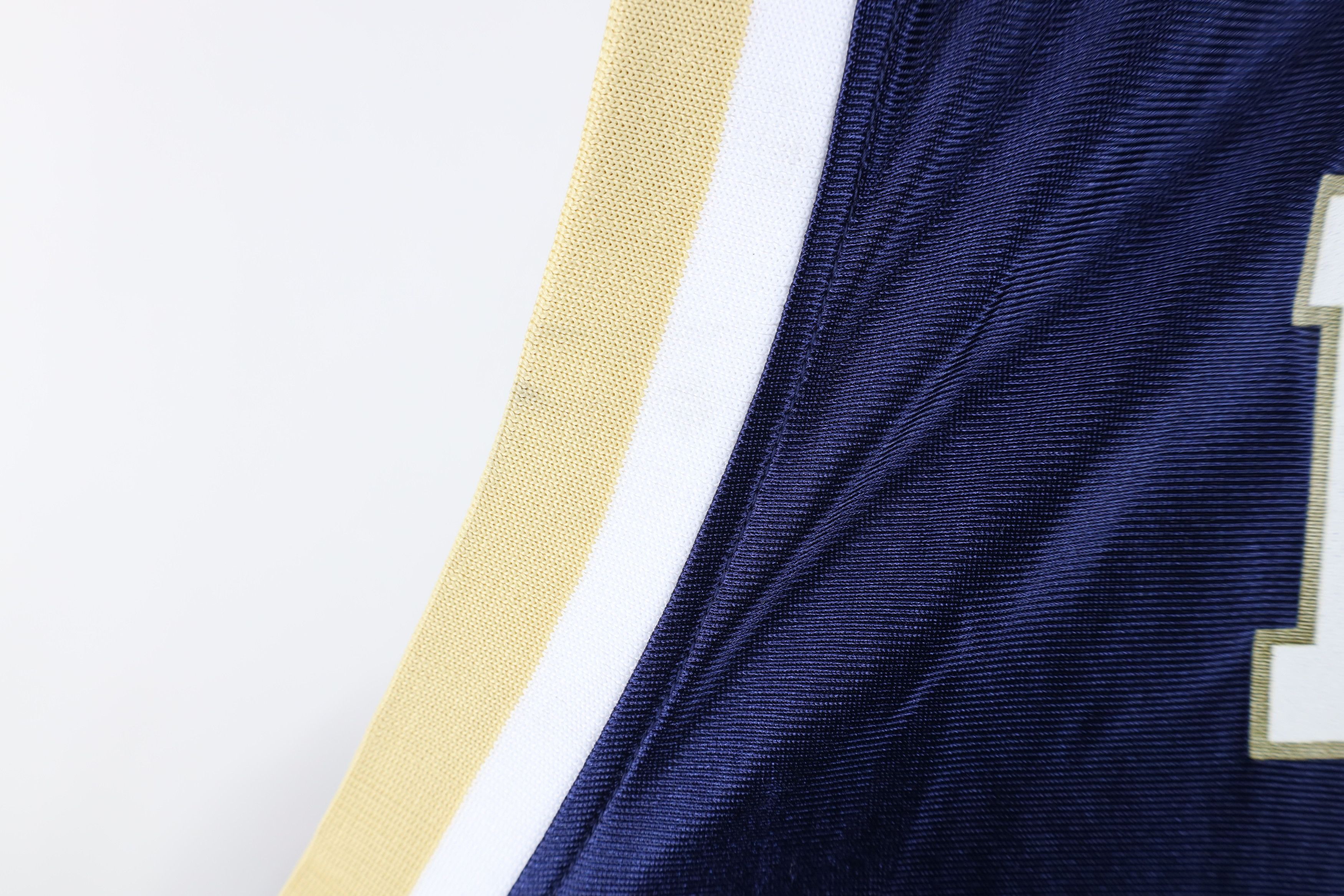 Adidas Deadstock Vintage Y2K Adidas University Basketball Jersey Size US XL / EU 56 / 4 - 6 Thumbnail