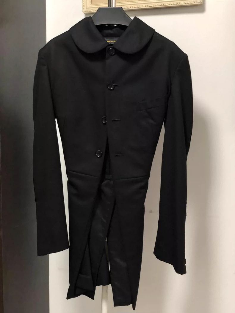 Comme des Garcons Comme Des Garcons The main line deconstructs the design an Size XS / US 0-2 / IT 36-38 - 1 Thumbnail